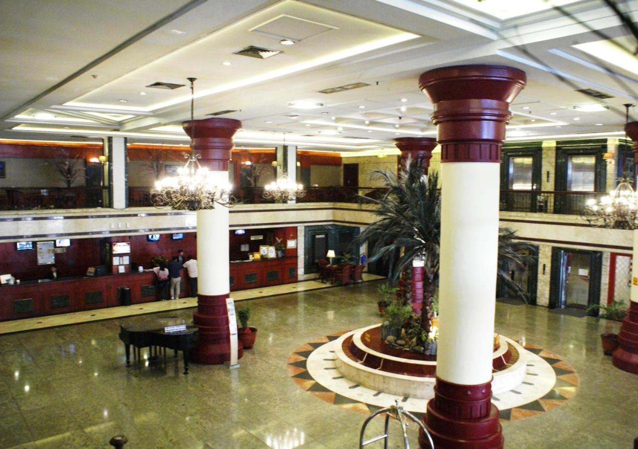 Hotel Soechi International Medan Exterior foto